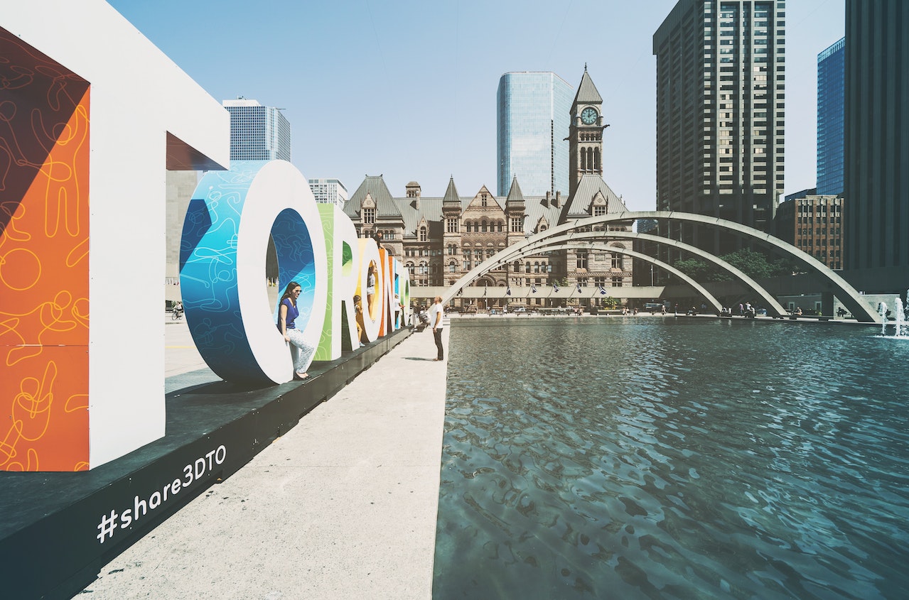 Frontdreams Expands Operations to Canada with the Launch of 